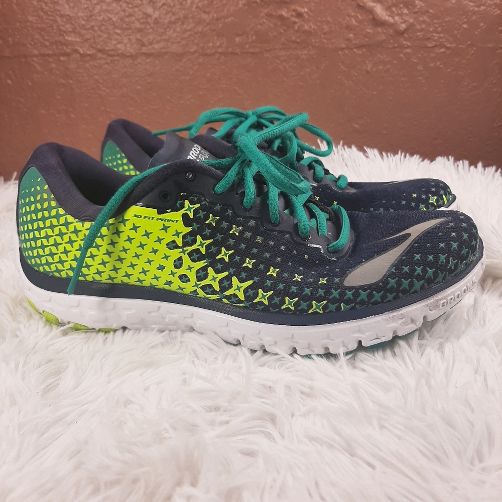 Brooks Size 7.5 Pure Flow 5 Navy/ Neon Green Light